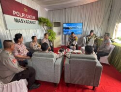 Waka Polres Ogan Ilir Bersama Tim Supervisi Polda Sumsel Cek Kesiapan Pos Pam Nataru Tol Keramasan