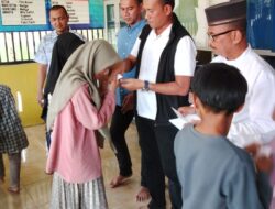 Walikota Langsa Serahkan Bantuan Yatim/Piatu Gampong Sukajadi Makmur Disambut Haru
