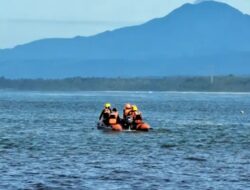 Wisatawan Hanyut Terbawa Ombak di Pantai Mandiri pesisir barat krui