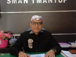 PERJUANGAN KEPALA SEKOLAH SMA NEGERI 1 MANTUP LAMONGAN DALAM MENCIPTAKAN BAKAT SERTA PRESTASI SISWA YANG GEMILANG