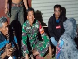 Perkuat Keamanan Desa, Babinsa Koramil 402-13/Sungai Menang Monitor Wilayah Dengan Patroli Siskamling