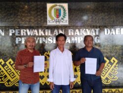 “Ada Apa”…!!! Ketua DPC JMI Lampung Tengah Dampingi Beberapa Masyarakat Pemerhati Pendidikan Sambangi Kantor DPRD Provinsi Lampung