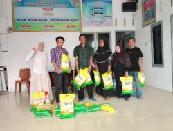 Aparatur Gampong Sungai Pauh Tanjung Terima Bantuan Beras Dari Walikota Langsa