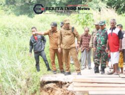 ‎Respons Cepat Bupati Tapanuli Utara, Tinjau Jembatan Putus dan Temui Warga Garoga  ‎