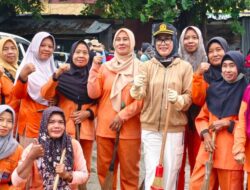 DPRD dan Pemerintah Kota Metro Laksanakan “Indonesia Asri Kurve”