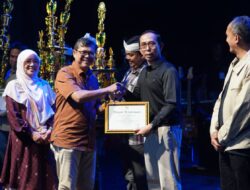 Dalam Penutupan Hut Ke-78 Kabupaten Subang Bupati Dan Wabup Memberikan Hadiah Di Acara Fest Vol.10