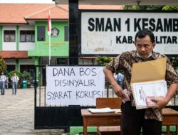 Anggaran Dana Bos SMAN 1 KESAMBEN  Disinyalir Syarat Korupsi