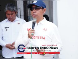 ‎Pupuk Nasionalisme, Pemkab Tapanuli Utara Bagikan 1.814 Bendera Merah Putih di Siborong-borong  ‎