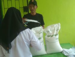 Salurkan Bantuan Beras 30 Kg Ke Ratusan KPM