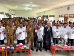 ‎Dorong SDM Unggul dan Ekonomi Desa, Pemkab Taput Dampingi Menteri Koperasi RI pada Kuliah Umum di UNITAH